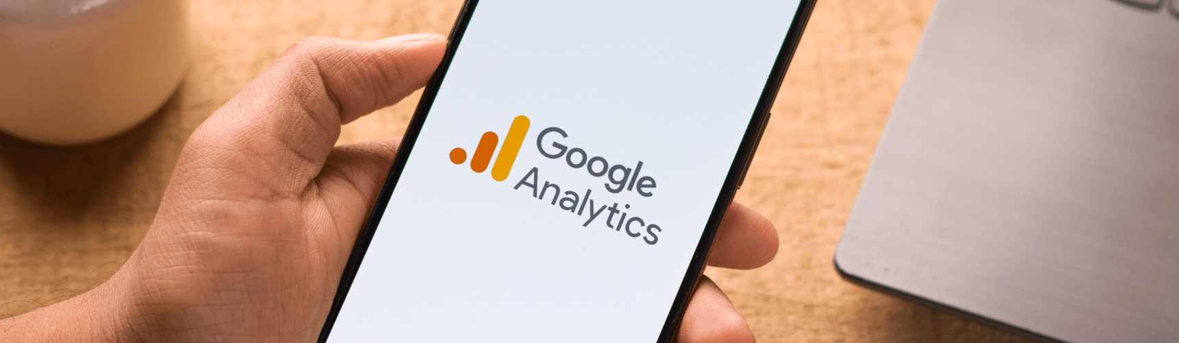 Cover di "GA4 Introduce il canale AI Assistant: cosa cambia, cosa manca"
